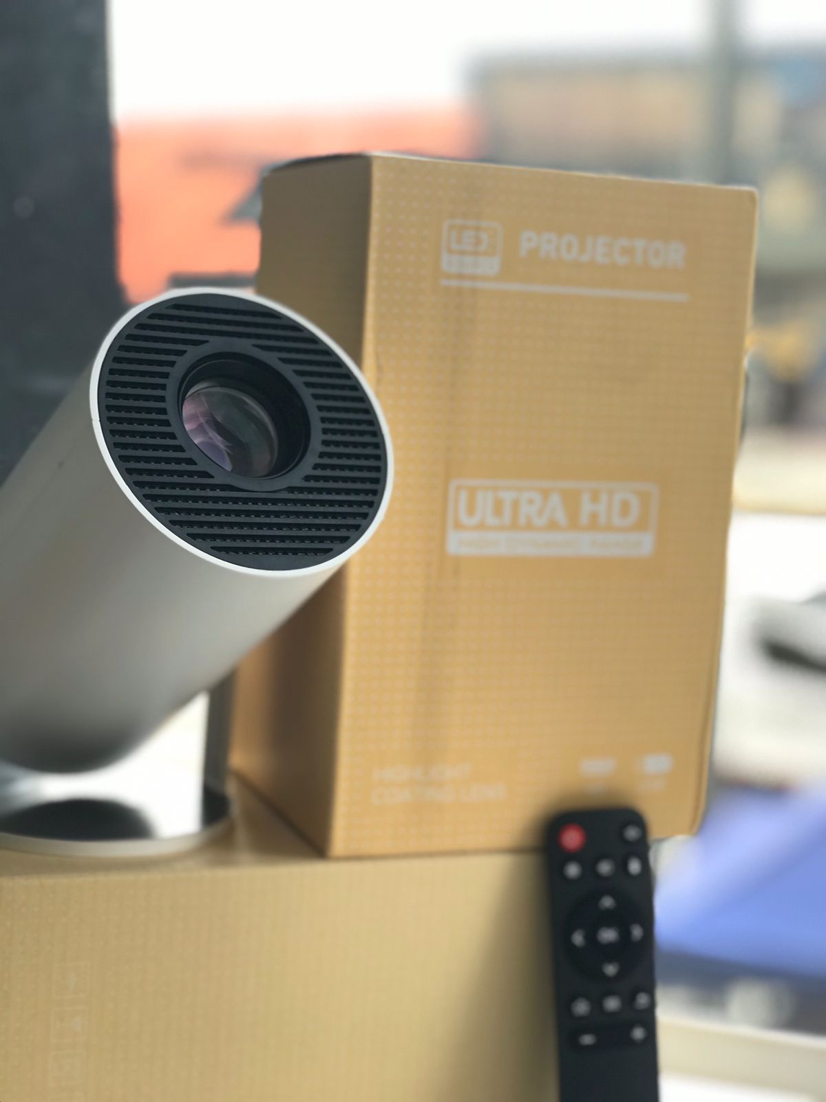 PROYECTOR ULTRA HD HY300