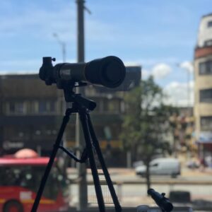 TELESCOPIO ASTRONOMICO CON TRIPODE